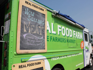 realfoodfarm-mobilemarket1